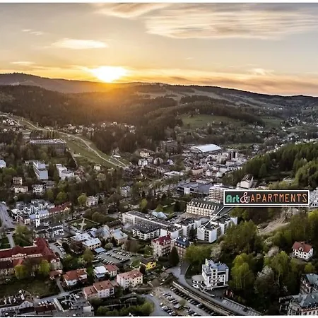 Art & High Z Parkingiem Podziemnym Lägenhet Krynica-Zdrój